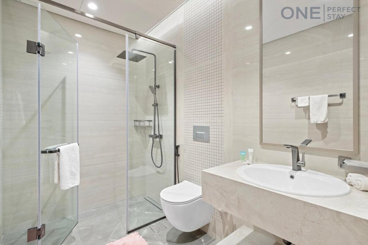 Apartment Luxury 1br In Business Bay With Infinity Pool & Gym *